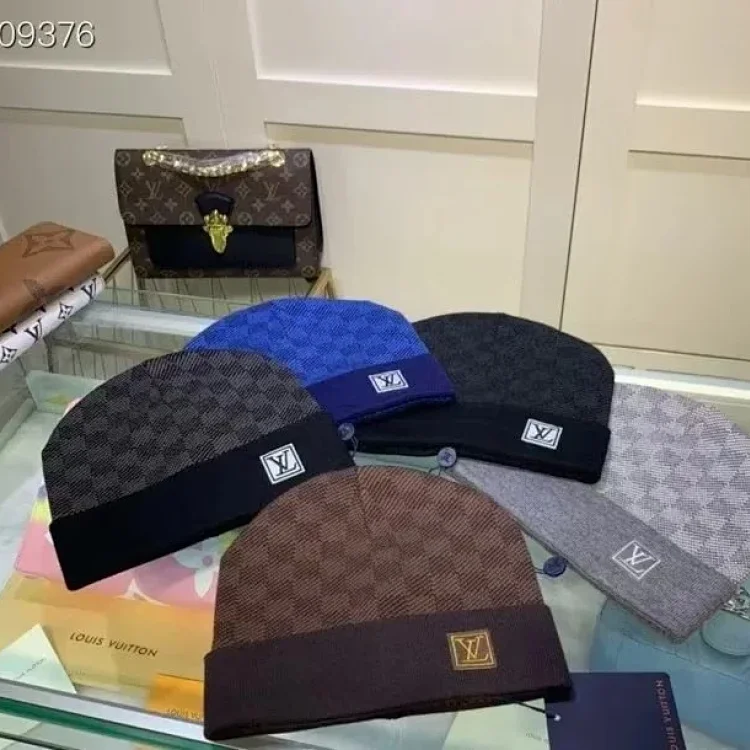 LV Beanie 7353865814