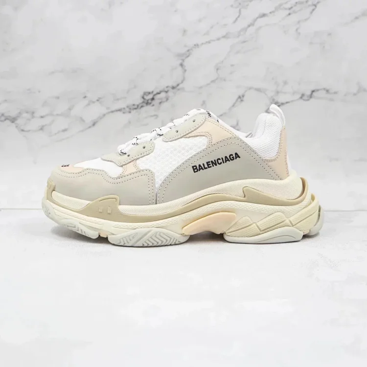 Balenciaga Track  7392899784