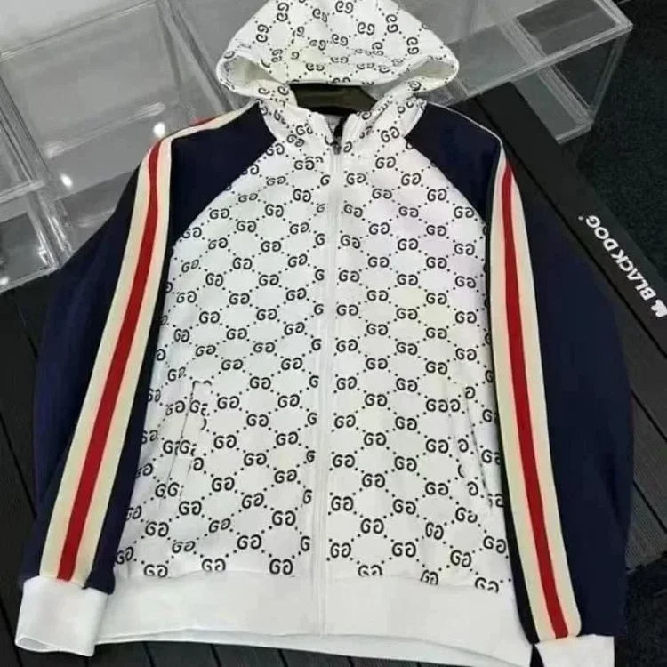 Burberry   Moncler   gucci  Jackets 7551966206